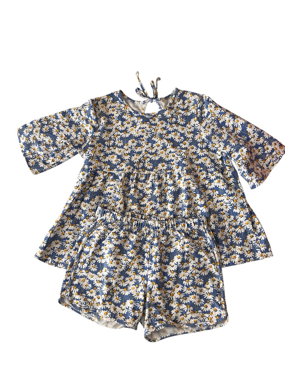 Alice + Ames Daisy Print Top & Shorts Set